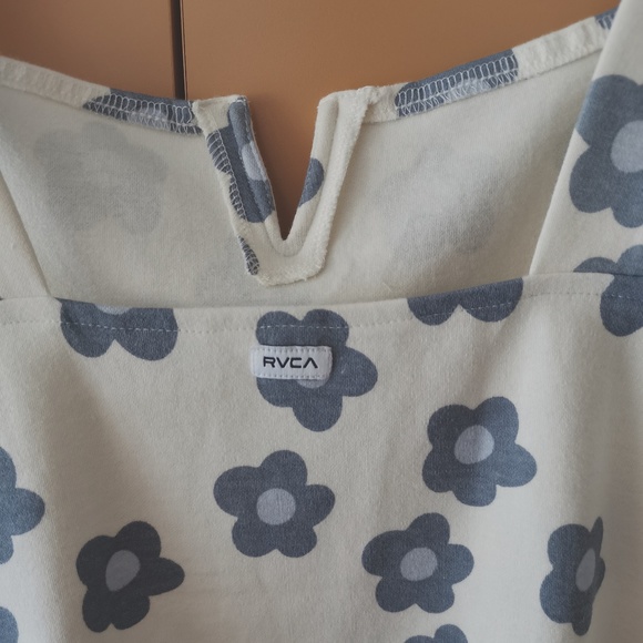 RVCA Pleasure Cropped Tank Top - NWT (L) - Picture 9 of 13